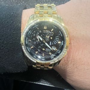 Citizen Calibre 8700 watch. 32 diamond bezel.